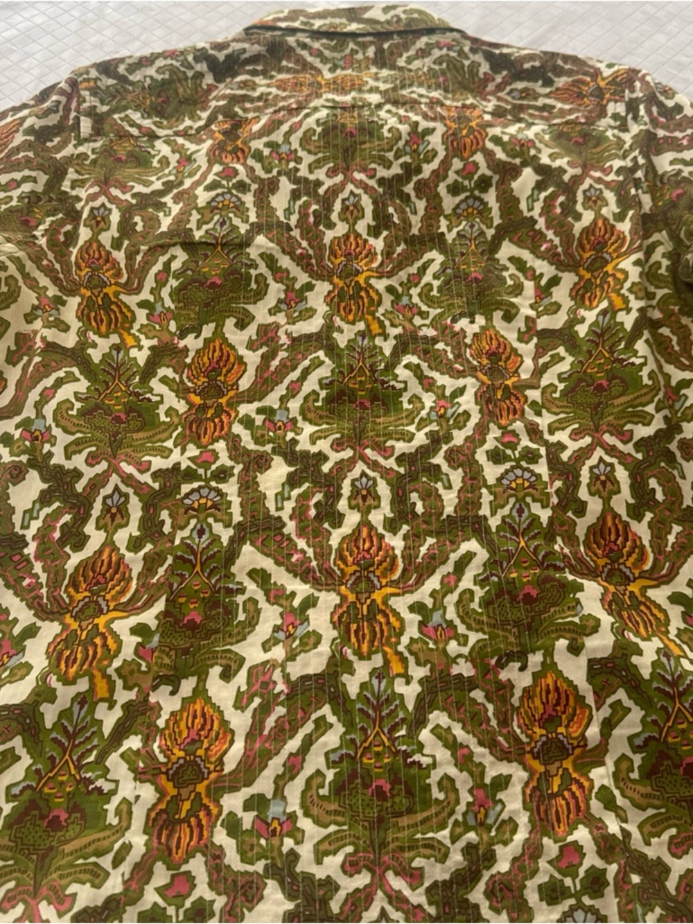 Vintage Robert Graham printed top, women's size 8 - Picture 7 of 7